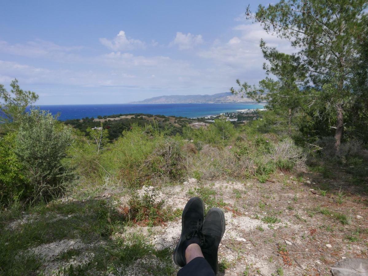 Philip'S Holiday House เนโอโชริโอ ภายนอก รูปภาพ