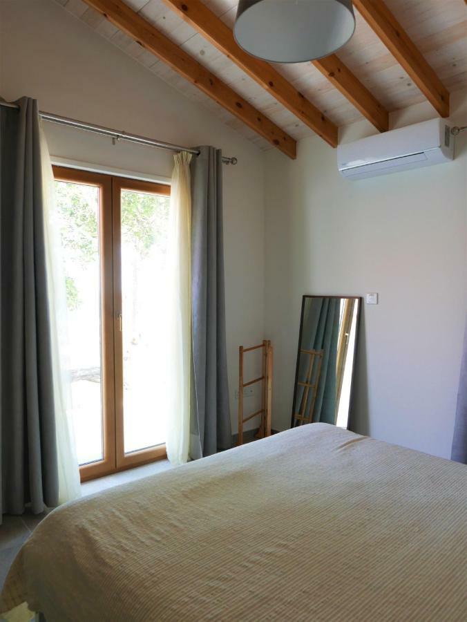 Philip'S Holiday House เนโอโชริโอ ภายนอก รูปภาพ
